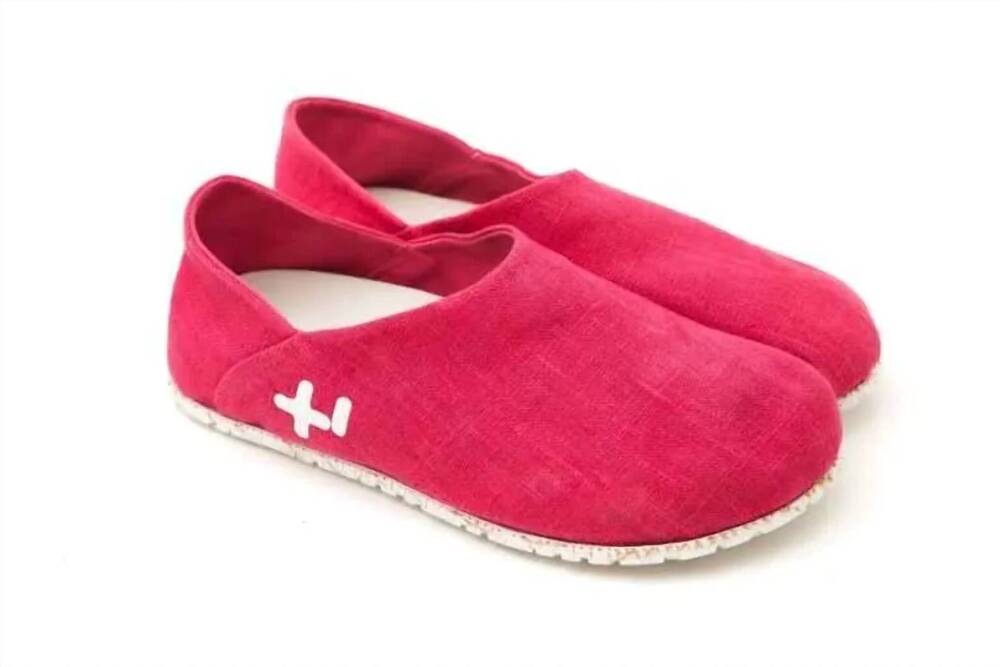 NEW OTZ SHOES women's 300 gms slip on shoes in spagna